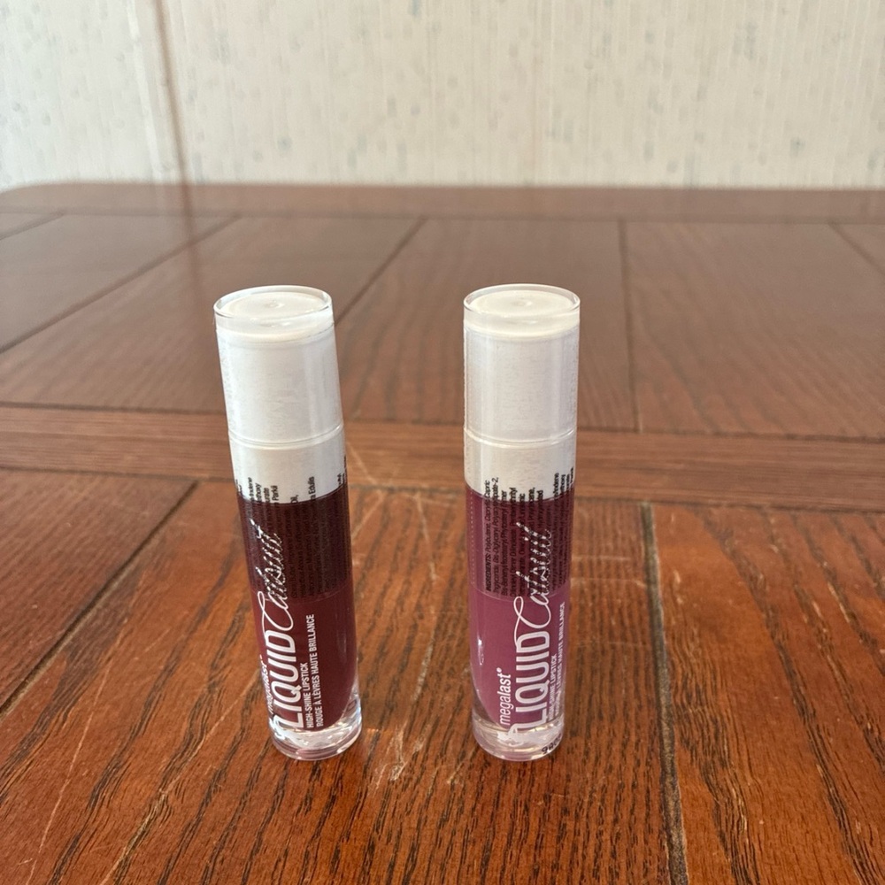 Wet N Wild Megalast Liquid Catsuit Lipstick Berry 947B,Devil’s Advocate 978A-Lot